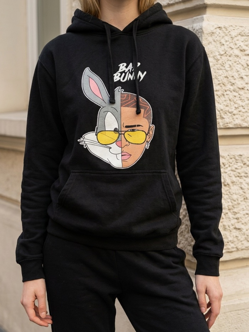 Bad Bunny x Bugs Bunny
Black Graphic Hoodie